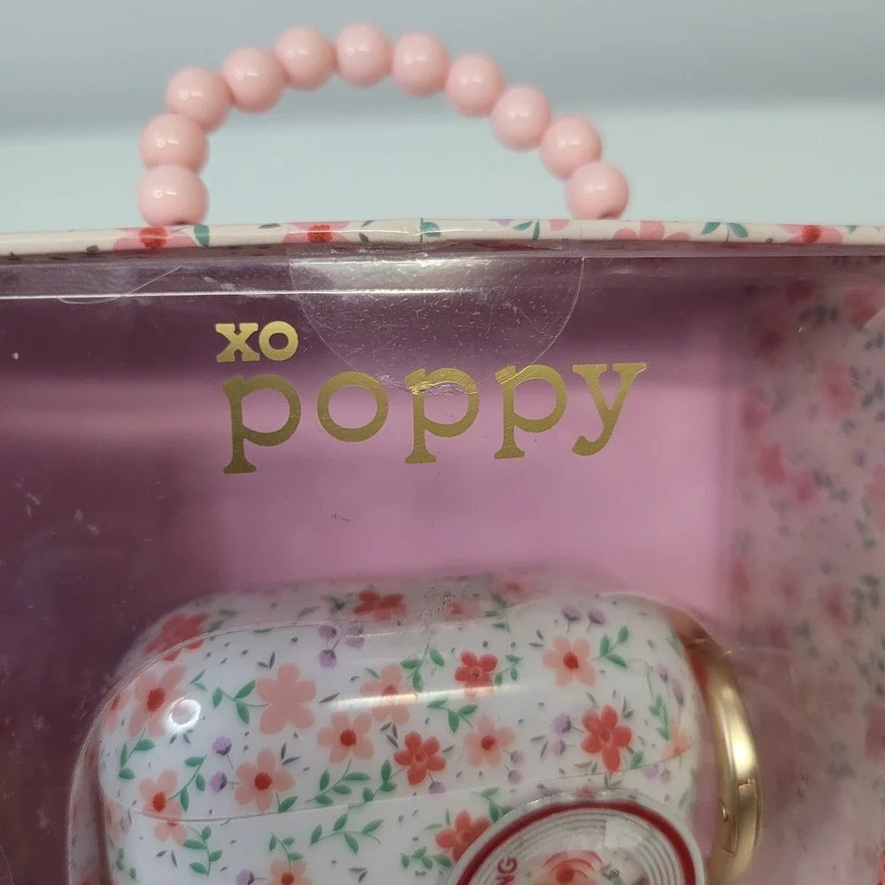 XO Poppy Floral‎ AirPods Pro Case White Pink Orange Flowers Gold Keychain NEW